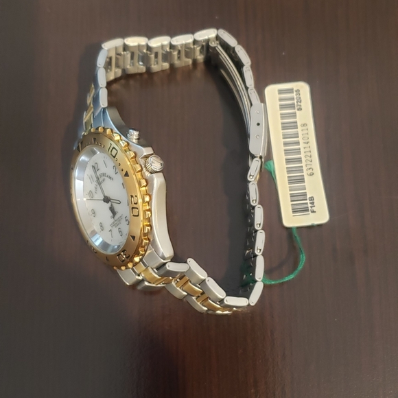 Field and Stream Wristwatch - Picture 5 of 6